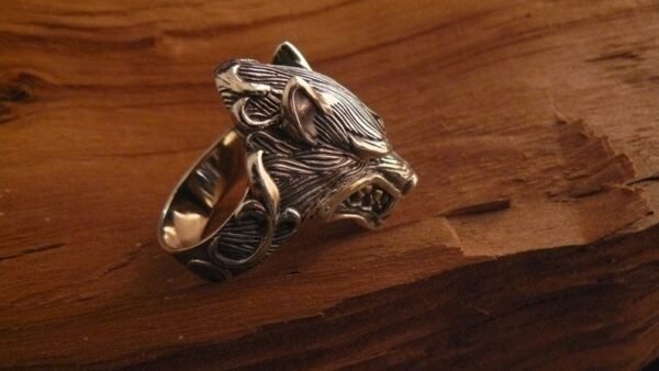 Vintage Men's Ring Gothic Style Wolf Head Ring Motorcycle Party Punk Animal Jewelry Biker Cool Finger Ring Men Gift Accessories